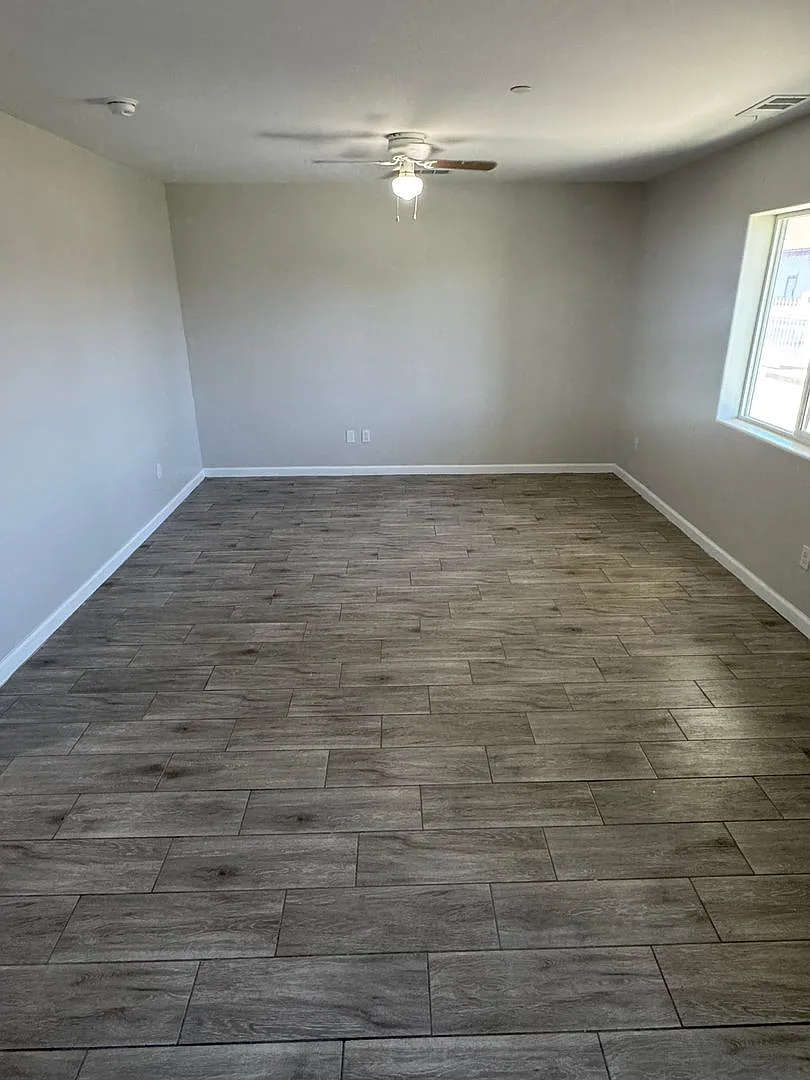 Virginia Ave 1627 — Photo 3