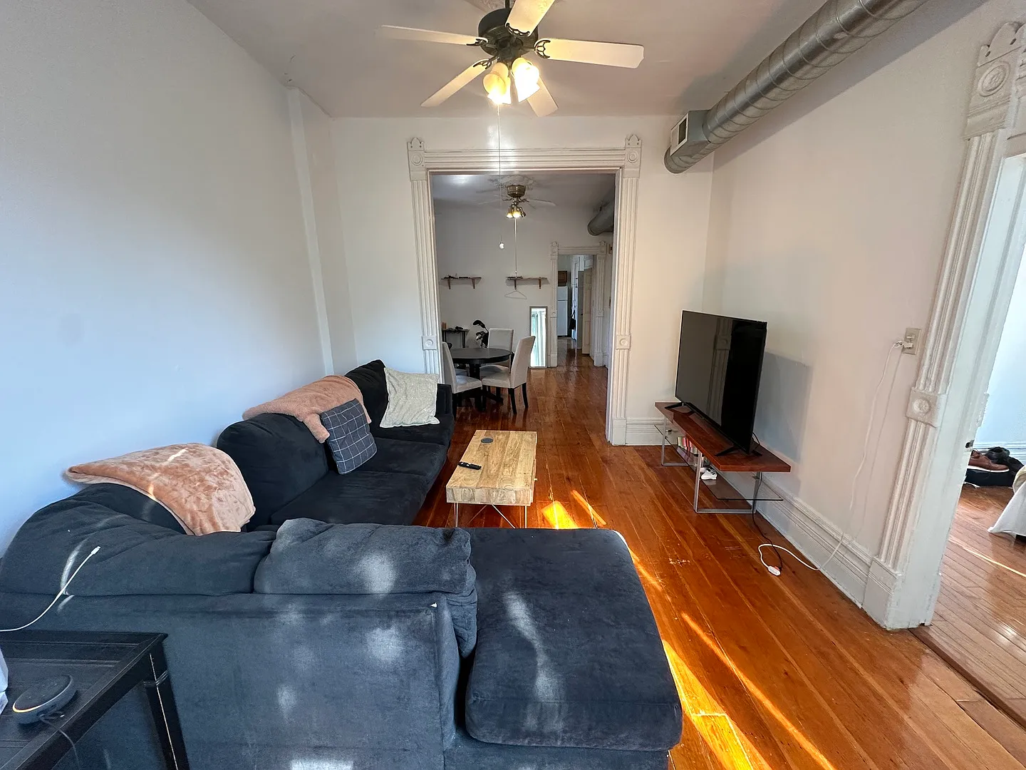 1 bed, 900 sqft, $2,000 — Photo 4