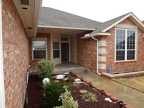 2nd image of 16105 Stepping Stone Ln