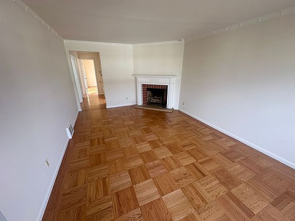3rd image of 31 Norwich St #326R
