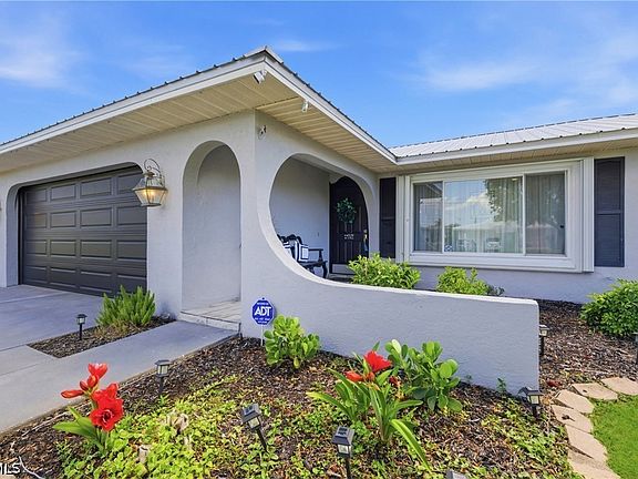 3rd image of 4329 SW 1st Pl