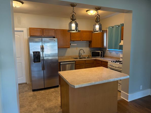 267 E Main St