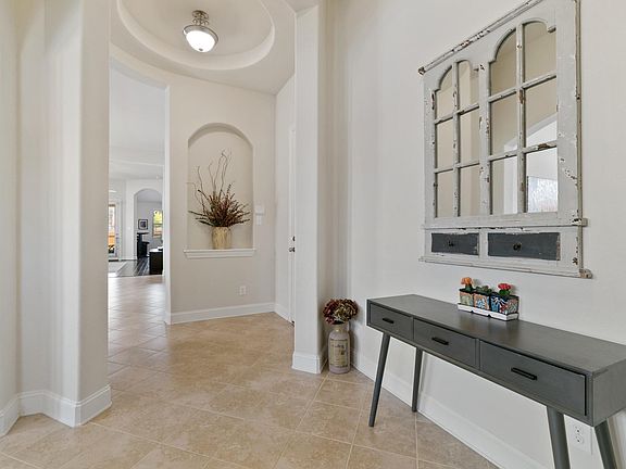 Foyer/entry