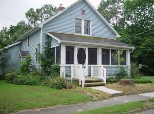 113 W 4th St, East Stroudsburg, PA 18301