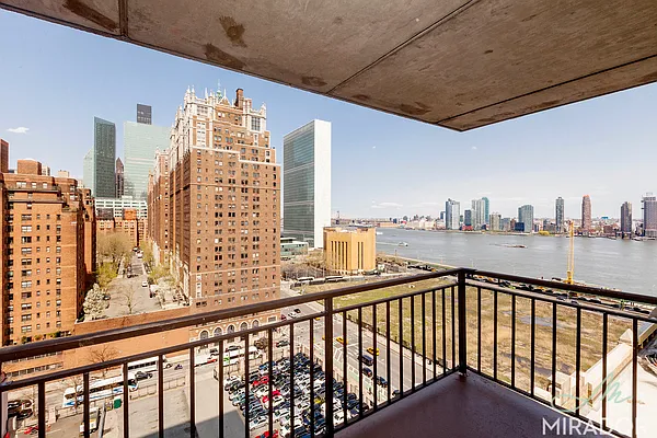 Rented by Mirador Real Estate | media 24