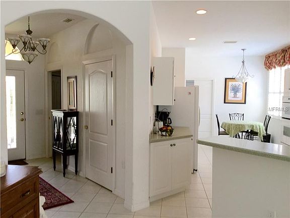 5th image of 3734 Cadbury Cir