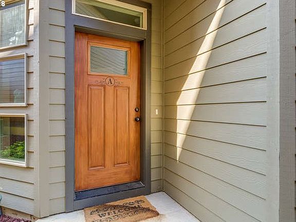 2nd image of 11210 NE 44th Ct