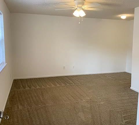 2nd image of 2004 Tower Pl APT F