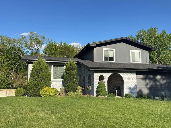 5224 Bison Dr, Lincoln, NE 68516