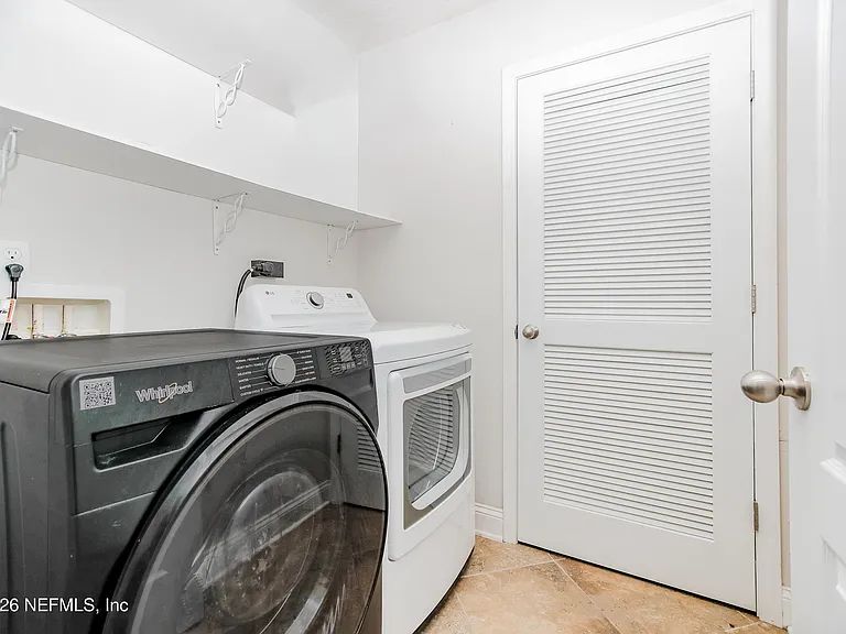 577 Porta Rosa Cir — Photo 19