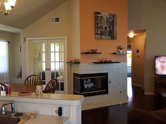 3rd image of 41 Harker Hill Dr #3