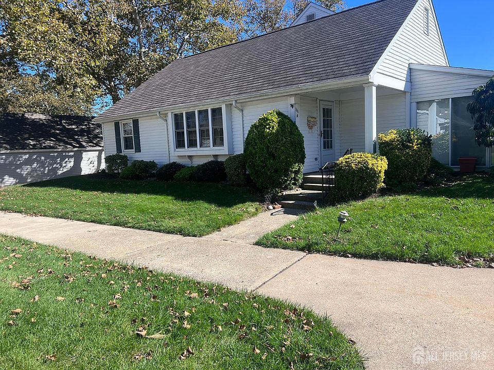 1st image of 111 Hanover Ln #A