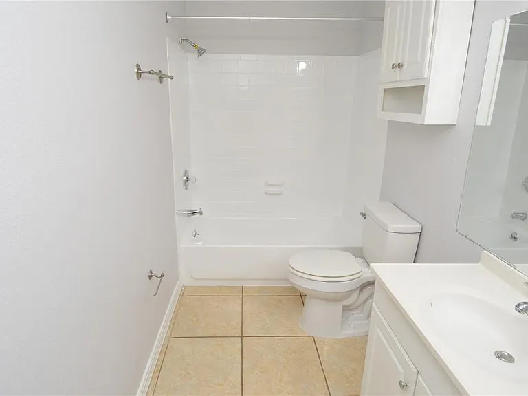 8643 Mallard Reserve Dr #104 — Photo 36