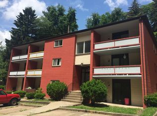 65 Locust Ridge Dr APT 1A, Pittsburgh, PA
