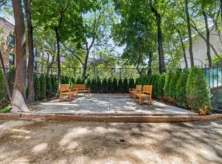 376 Montgomery St #1A, Brooklyn, NY 11225