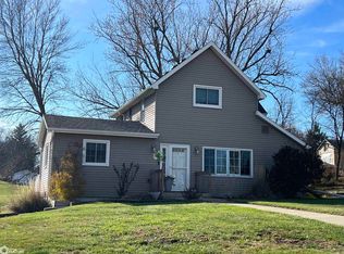 662 1st St S, Charter Oak, IA 51439