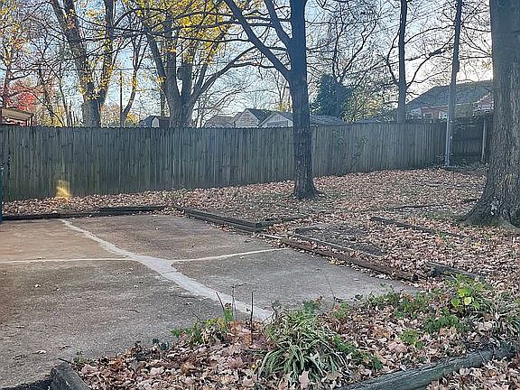 2nd image of 409 Erber Dr