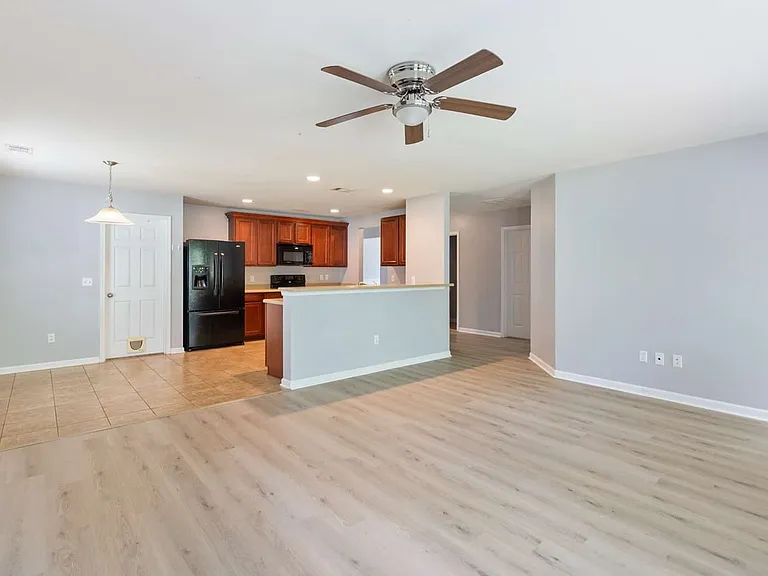 47 Glenwood Ct — Photo 53