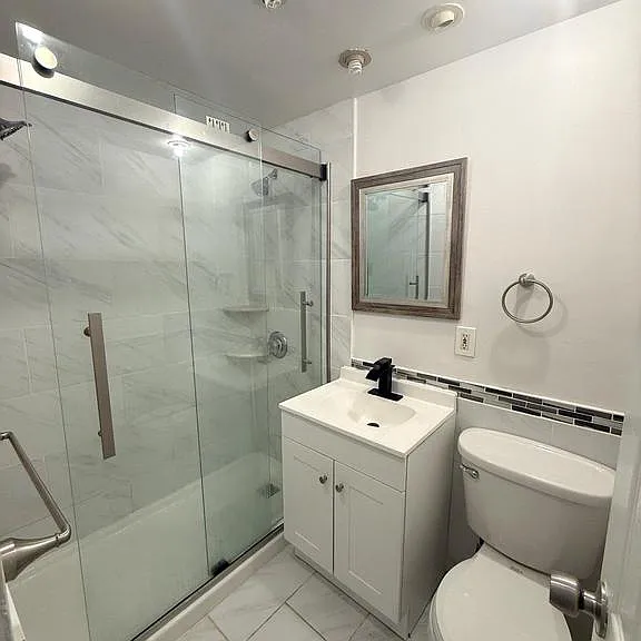 1508 Barclay Towers — Photo 15