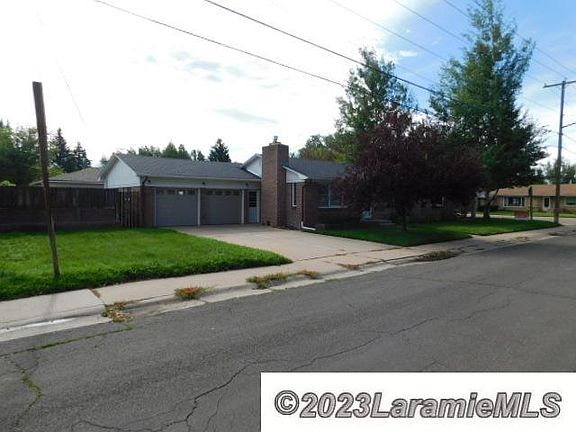 2nd image of 917 S 17th St