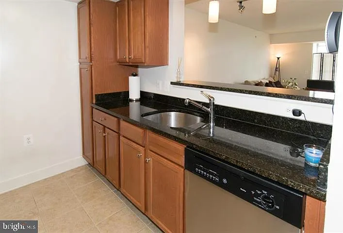 11800 Sunset Hills Rd #919 — Photo 3
