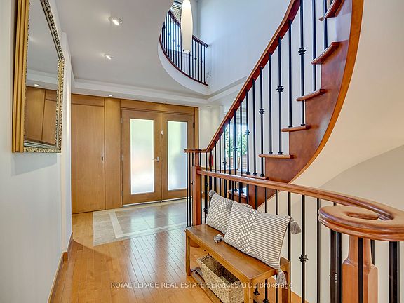 5th image of 300 Canital Ct