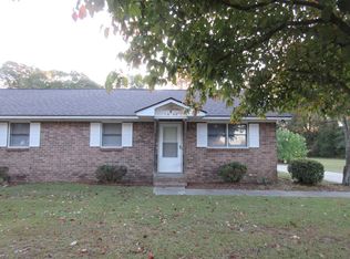 1990B Hideaway Dr, Sumter, SC 29154