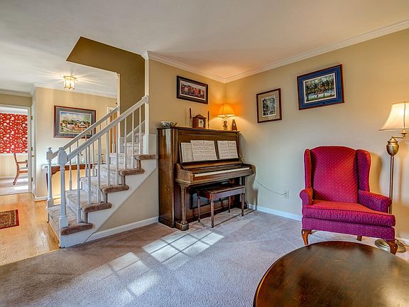 4th image of 3022 Northview Dr SW