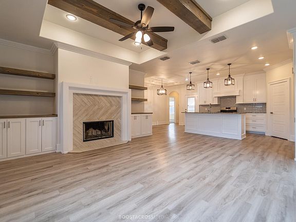 3rd image of 10306 Vernon Dr