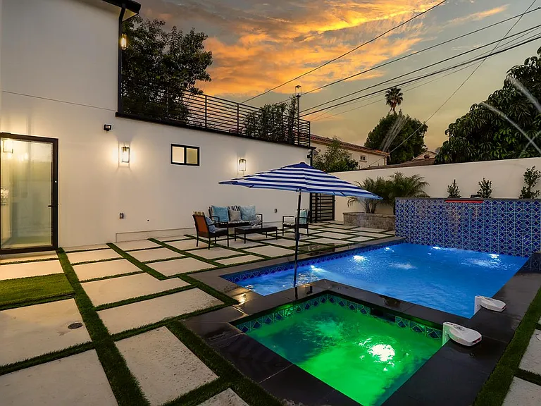 5202 Avenida Oriente — Photo 5