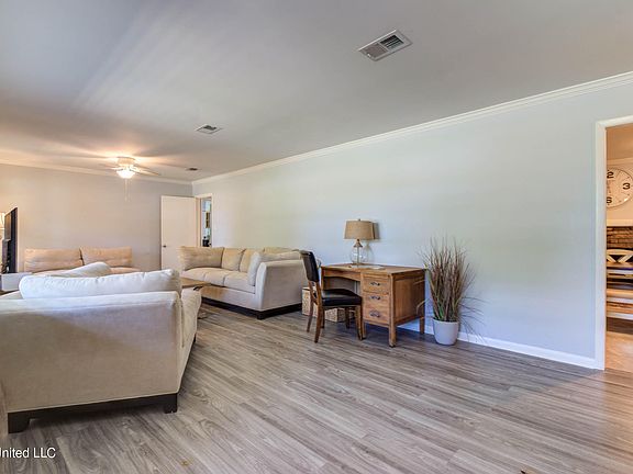 5th image of 12508 Lakeland Ct
