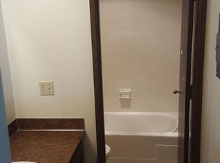 155 Corliss Ln APT 16, Eugene, OR 97404