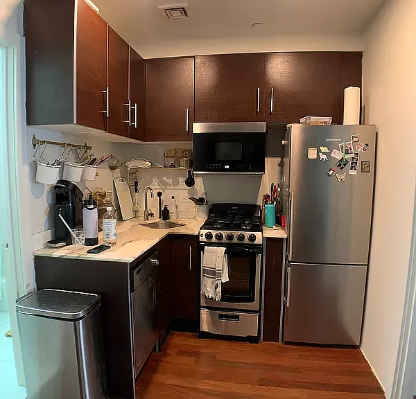349 E 10th St #4F — Photo 12
