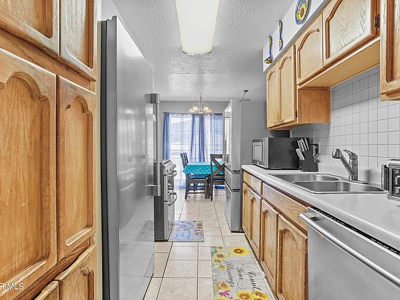 3rd image of 11180 Wharf Cove Dr