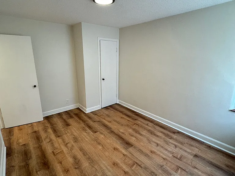 111 Colton Ave #10 — Photo 11