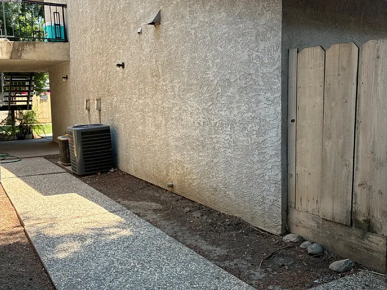 1694 Conestoga Dr #A — Photo 24
