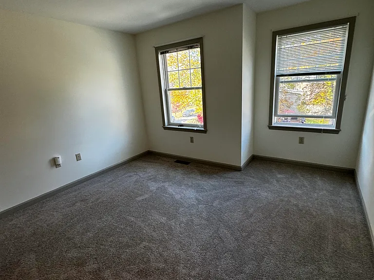 Bright and Sunny bedroom with Carpet