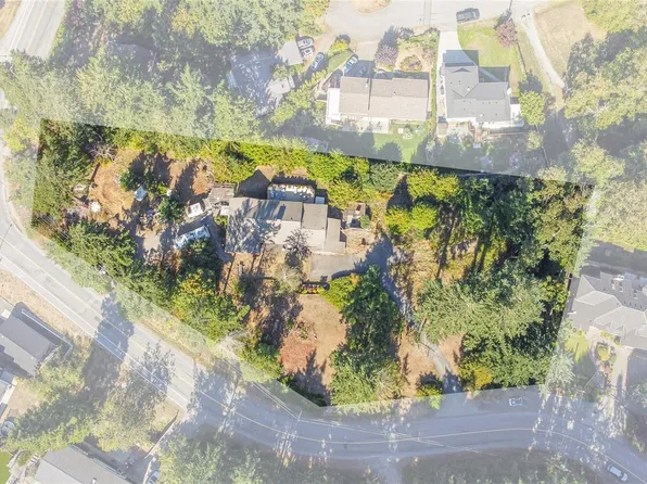 918 Walfred Rd, Langford, BC V9C 2P4