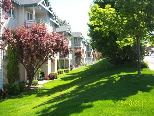 5th image of 655 4th St NE APT E203