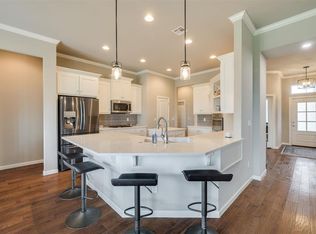 10917 Millbrook Ln, Oklahoma City, OK 73162