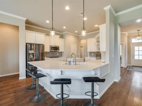 10917 Millbrook Ln, Oklahoma City, OK 73162