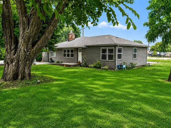 1305 Tucker Rd, Hood River, OR 97031