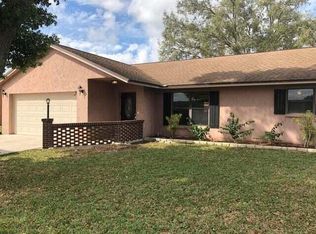 7605 Woodland Creek Ln, Lake Worth, FL 33467