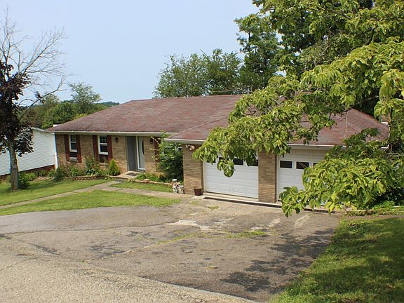 3rd image of 70 Clinton Dr