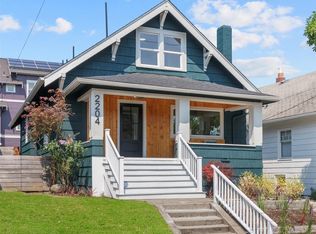 2204 N 38th St, Seattle, WA 98103