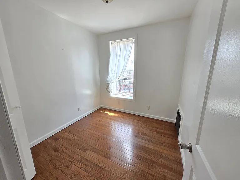 7304 6th Ave #2 — Photo 8