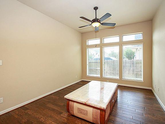 4th image of 13010 Orchard Glen Dr