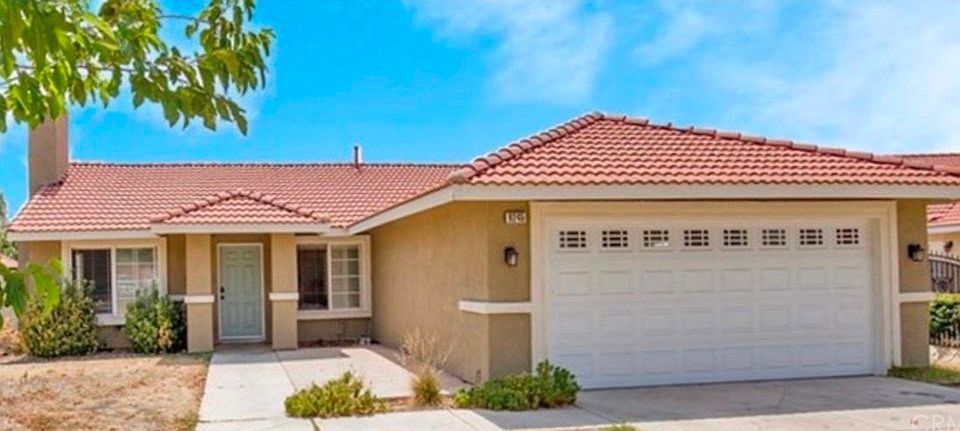 1st image of 9245 Palm Ln