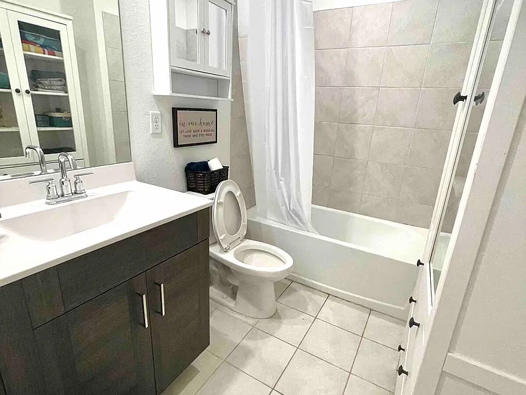 1773 SE 7th Ter — Photo 4