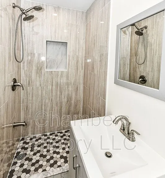 8088 Edinburgh Dr — Photo 38